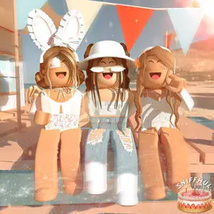  Aesthetic Roblox Trio In Beach