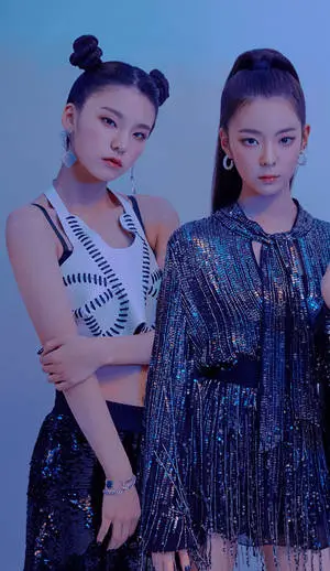 Lia And Yeji ITZY