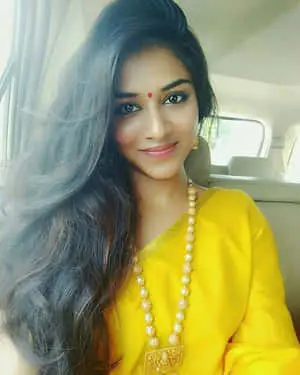 Desi Girl Pretty Profile Picture