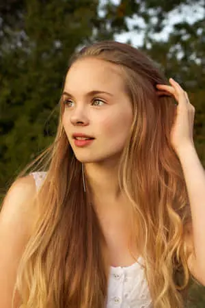 Pretty Women Blonde Hair Picture