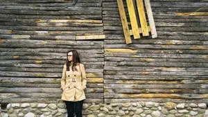 Sad Love Girl Off The Wall