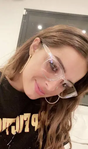 Social Media Influencer Addison Rae PFP Eyeglasses